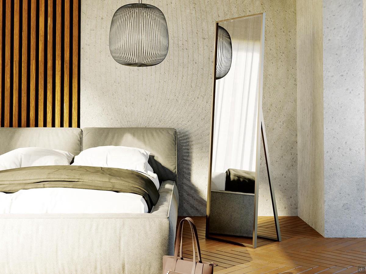 Specchio per camera da letto Stay - ampia superficie riflettente disponibile in finitura naturale, fumé o bronzo. Struttura free standing completamente in metallo verniciato nei colori a campionario, o a scelta su scala RAL