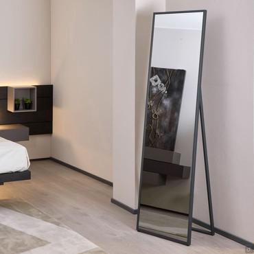 Specchio per camera da letto free standing Stay