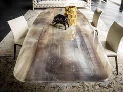 Tavolo Planer di Cattelan nella versione rettangolare a botte con piano in Crystalart CY02
