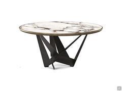 Tavolo Skorpio nella versione rotonda in pietra Keramik con bordo premium in laccato effetto Brushed Bronze