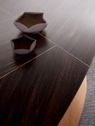 Piano in legno essenza con inserti irregolari versione "Y", in legno RB Rovere Bruciato e inserti in legno massello di Noce Canaletto