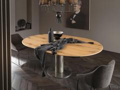 Tavolo rotondo Bolivar - scultoreo basamento cilindrico in metallo decor, piano in rovere Kuba spessore 2 cm