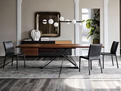 Tavolo Premier di Cattelan nella versione allungabile con piano in legno, disponibile in diverse larghezze a partire da 140 cm