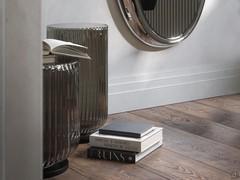 Cannes si presta anche per utilizzo all'interno di curati angoli lettura come particolare elemento di design