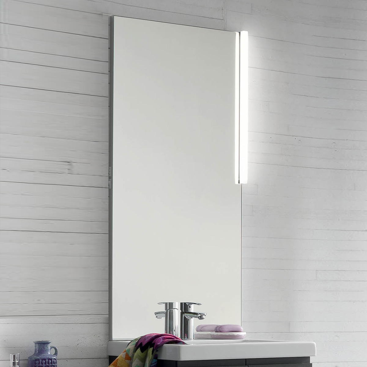 Specchio per bagno con luce Wap