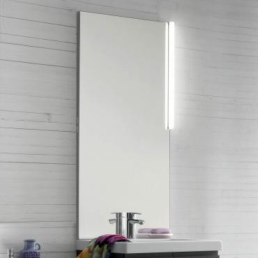 Specchio per bagno con luce applicata Wap cm 140 h.50 con faretto Stick cm 70
