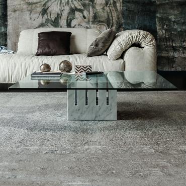 Table de salon Scacco avec base en marbre blanc Carrara
