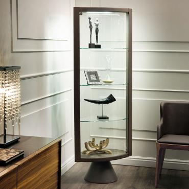 Vitrine d'angle avec socle Saba de Cattelan 