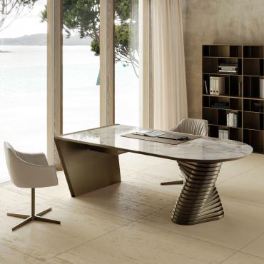 Scrivania Vortex con piano in ceramica Alabastro lucido, con base e struttura in metallo verniciato nella colorazione Bronzo