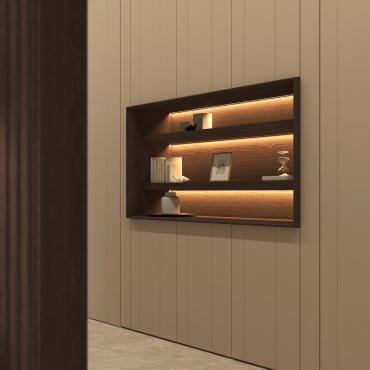 Armoire séjour avec compartiment central Lounge équipé d'étagères et d'un éclairage LED. Hauteur sur mesure avec finitions personnalisées.