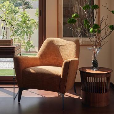 Elégant fauteuil de salon Lynn