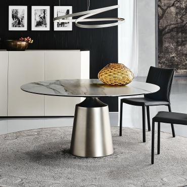 Table ronde design Yoda avec base par Cattelan 