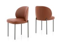 Chaise design tapissée avec pieds en métal Rakel, disponible en tissu, velours ou similicuir