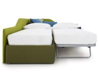 Détails du sommier supplémentaire accolé au lit simple au même niveau