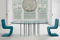 Design modern et unique qui caractérise la table Mille de Bonaldo