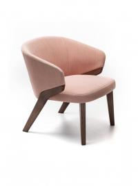 Petit fauteuil Matilde Lounge en tissu rose avec coutures ton sur ton