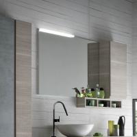 Specchio per bagno con luce applicata Wap cm 105 h.75 con faretto Tratto (il faretto Tratto è disponibile solo su specchiere con larghezza 70 cm)