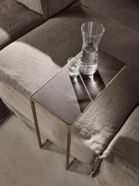 Tavolino rettangolare a C Narciso, ideale lato e fronte divano