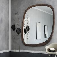 Grand miroir avec cadre courbe en bois Janeiro de Cattelan