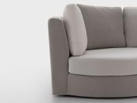 Coussins d'assise souples et confortables avec surpiqûres en contraste avec les coussins de dossier.