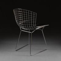 Chaise Wire Chair créée par Harry Bertoia grillagée, chromée et soudée