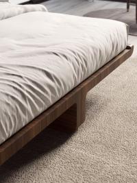 Détail de la base de lit d'une épaisseur importante : notez les bords soigneusement arrondis