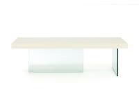 Table basse en laqué mat RAL 1013 Blanc Perlé avec pieds en verre transparent