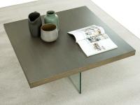 Table basse carrée avec pieds en verre Nouvelle