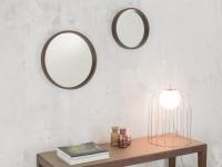 Miroirs ronds Hopes avec cadre en bois