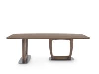 Table moderne Moses dans une version entièrement en bois. À noter le design original et la disposition perpendiculaire des deux pieds à tréteaux