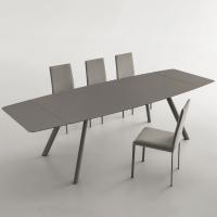 Version rectangulaire modelée de la table Jason également proposée dams le modèle extensible