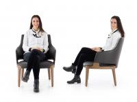 Proportions et ergonomie du fauteuil de salon en bois massif moderne Velis