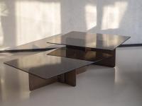 Table basse en verre trempé et bois Shape pour des salons élégants et modernes