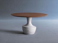 Anfora - Table ronde bois et marbre avec pied central en marbre blanc et plateau en noyer Canaletto