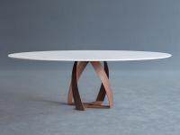 Bon Bon - Table elliptique en marbre blanc de Carrare et pied en Corten