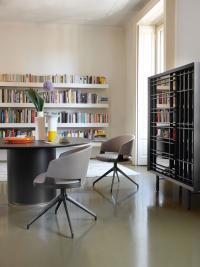 Otab - Grande table ronde design idéale dans la salle à manger ou comme table de réunion dans un espace de travail élégant