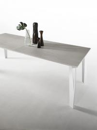 Table rectangulaire extensible moderne avec rallonges centrales Space, idéale pour les ambiances contemporaines