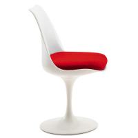 Tulip chair in red fabric