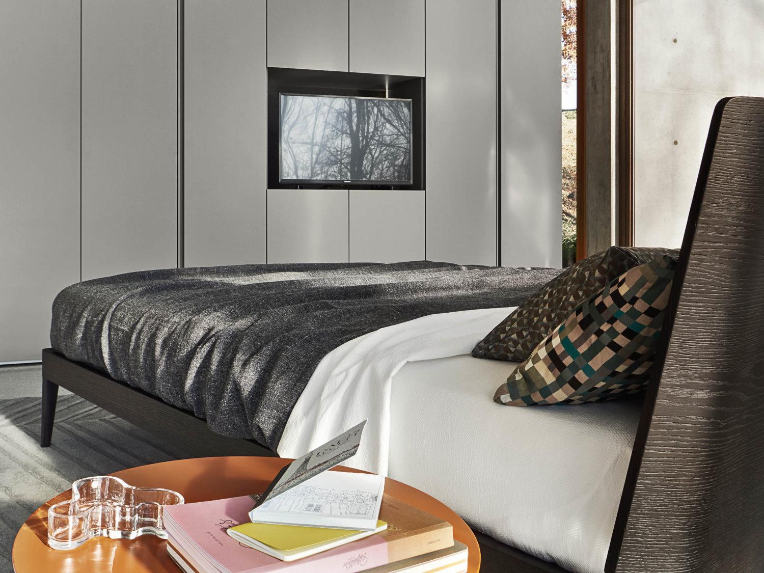 I0I&I0I Lussuoso set completo per camera da letto – letto imbottito,  comodino e sgabello – 16 strisce luminose colorate (bianco, 140 x 200 cm)