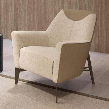 Poltrona elegante da salotto Lynn outlet con struttura in metallo