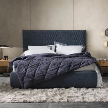 Letto imbottito con cuciture geometriche Alva 