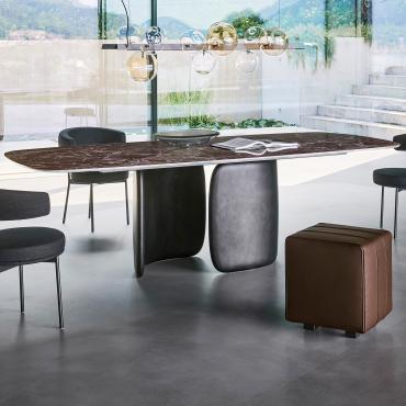 Tavolo con base centrale di design Mellow di Bonaldo