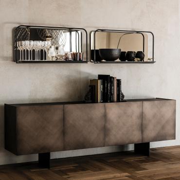 Credenza di design effetto spazzolato Arizona di Cattelan con piedini minimal in metallo goffrato nero