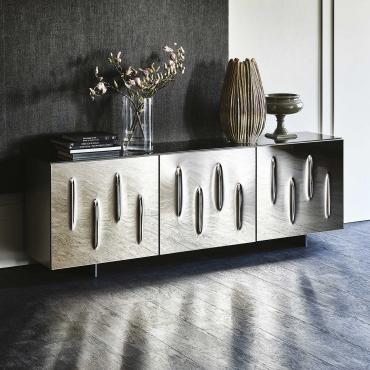 Credenza di design con ante a specchio Carnaby di Cattelan  