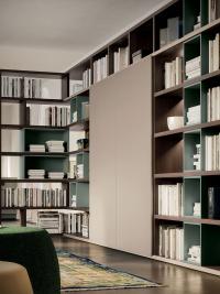 Libreria modulare a parete con vetrine Aliant p.41,6 con ante battenti 