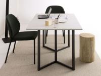 Consolle Fold trasformata in tavolo per 4 posti a sedere