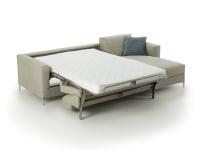 Particolare del divano letto aperto con materasso 140x200 alla francese