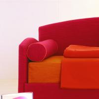 Grazie alla grande varietà di colori disponibili, Rollò può essere abbinato facilmente all'arredamento di casa