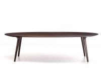 Tavolo in legno massello Leander con piano con spessore sagomato variabile