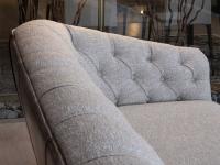 Elevato comfort offerto dalla morbida imbottitura del divano New Kap di Borzalino